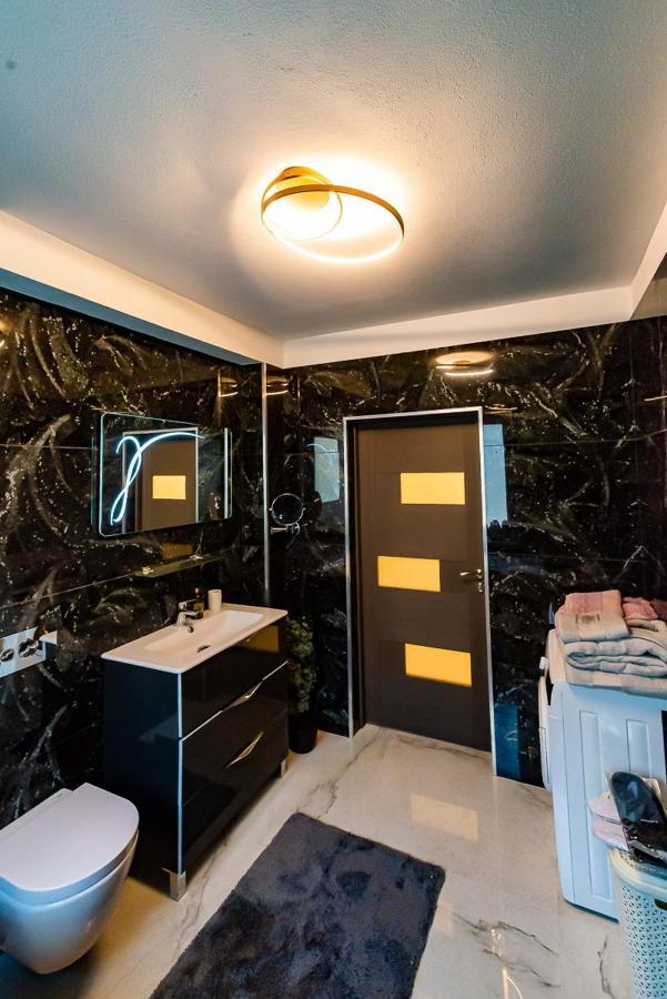 Moky Rezident Apartman Arad Kültér fotó